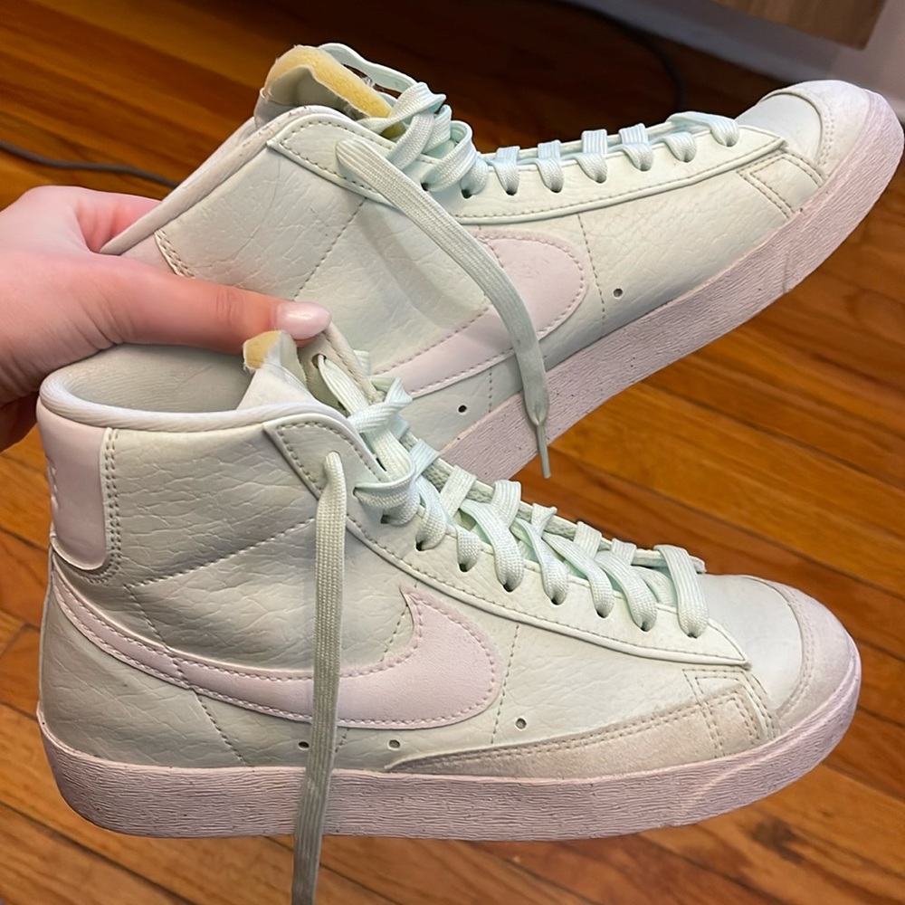 nike sneakers